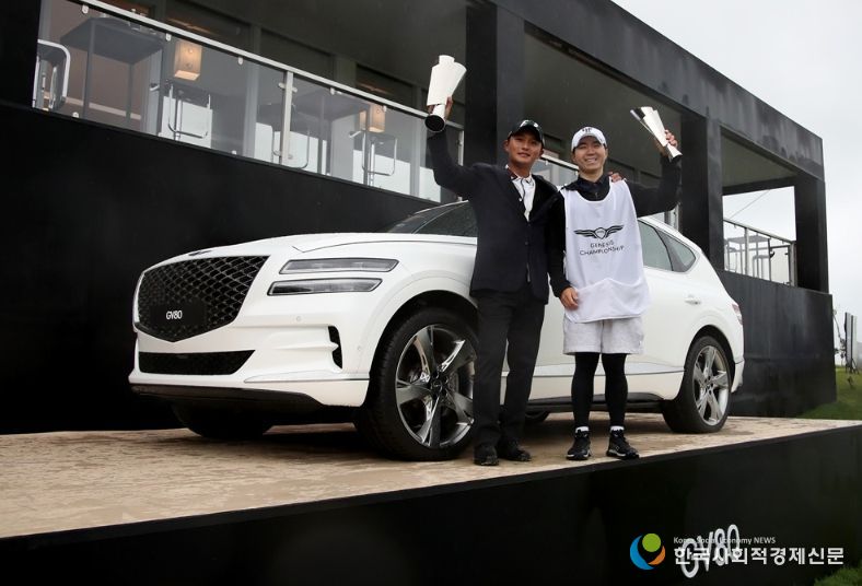 2022년 '제네시스 챔피언십' 우승 당시 김영수와 김재민(우)