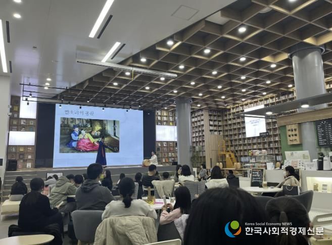 소리로 물든 무대, 판소리 렉처 콘서트