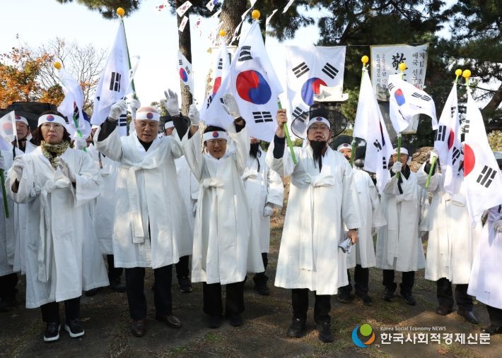조설대 집의계 애국선구자 경모식