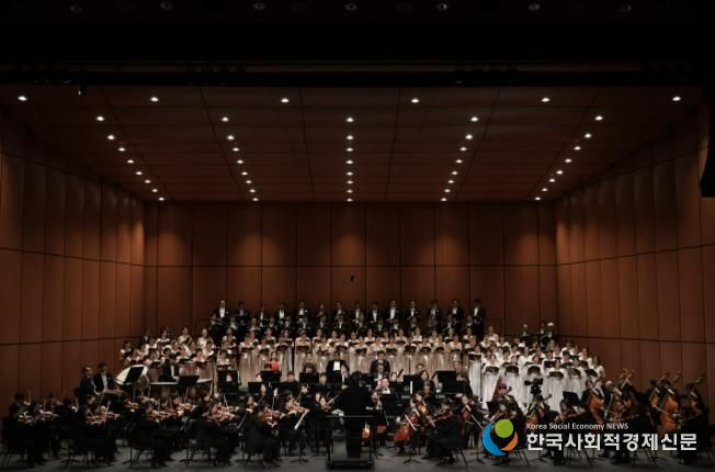 당진문화재단·당진시충남합창단이 함께하는 '2025 송년음악회' 성료