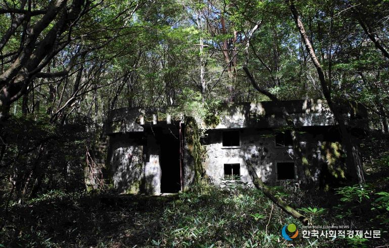 2025년 국가산림문화자산으로 신규 지정된 한라산 남성대 대피소